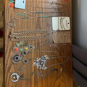 Lot of Women’s Jewelry